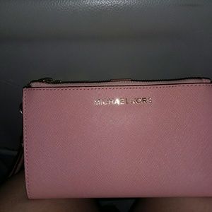 Michael Kors Double Wristlet in Pink